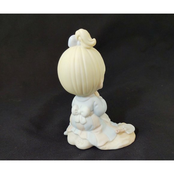 Precious Moments "Sowing the Seeds of Love" 1992 Members Only, #PM-922, - Picture 4 of 8